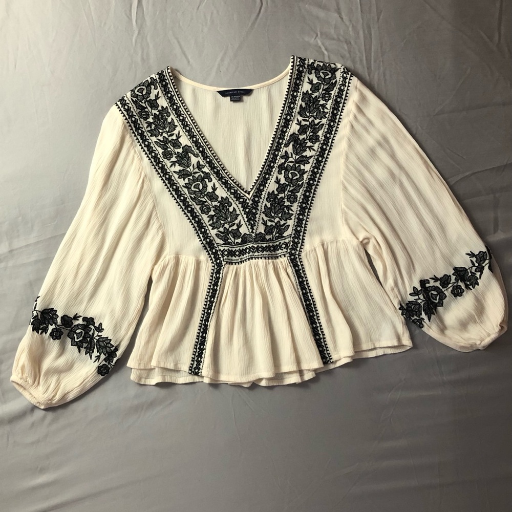 American Eagle Outfitters Cream Blouse with Black Embroidery Women’s Size XSmall